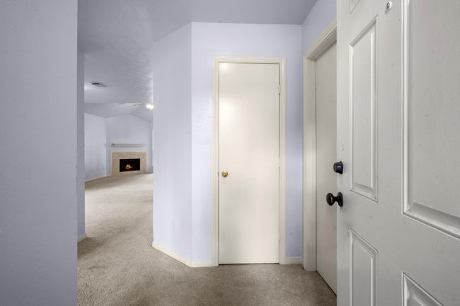 Entry | Image 4