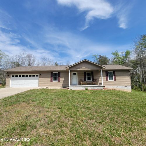 1039 Gray Eagle Dr, Crossville, TN, 38572-6828 | Card Image
