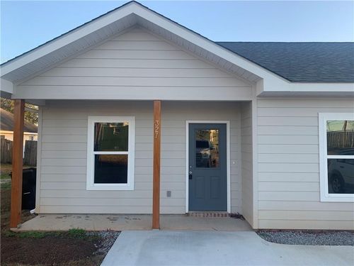 327 E Beech St, Ponchatoula, LA, 70454-2547 | Card Image