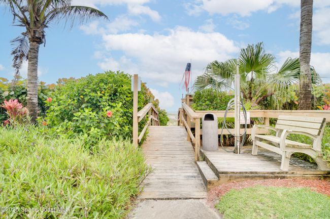 201 - 1527 S Atlantic Ave, Condo with 3 bedrooms, 2 bathrooms and null parking in COCOA BEACH FL | Image 21