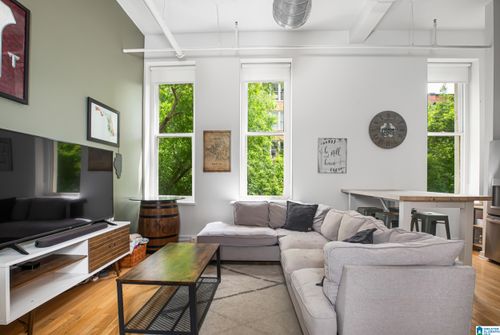 204-300 20th St N, BIRMINGHAM, AL, 35203-3529 | Card Image