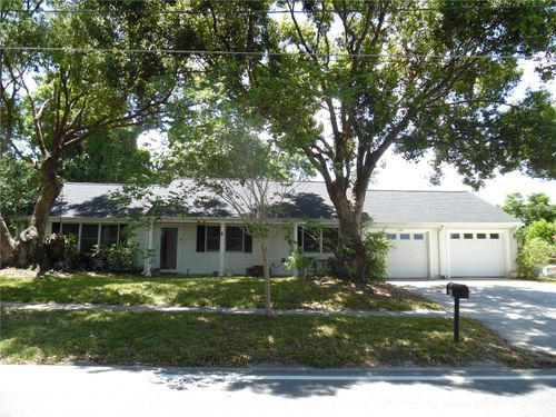 40 N Triplet Lake Dr, Casselberry, FL, 32707-3320 | Card Image