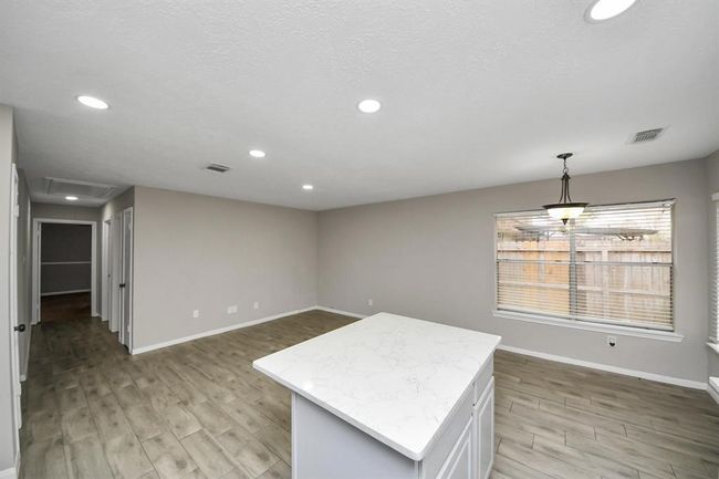 4915 Pecan Grove Dr, House other with 3 bedrooms, 2 bathrooms and 2 parking in Pearland TX | Image 13