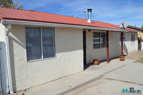 210 Elizabeth St, Gallup, NM, 87301-4552 | Card Image
