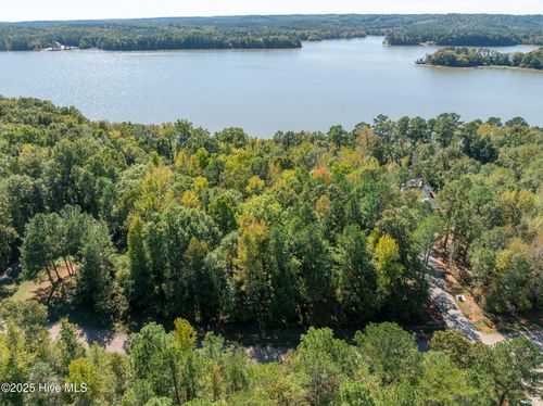 153 Vista Ln, Rockingham, NC, 28379-6823 | Card Image