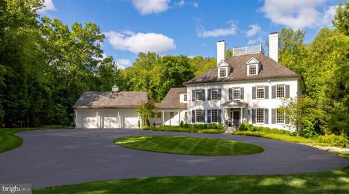 8611 Country Club Dr, BETHESDA, MD, 20817-4579 | Card Image