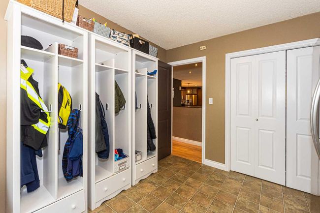 414 Ormsby Rd West Nw, Home with 3 bedrooms, 3 bathrooms and 4 parking in Edmonton AB | Image 23