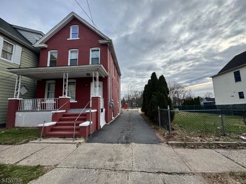 17 Home St, Somerset, NJ, 08873-2132 | Card Image