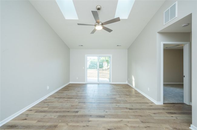 503 W Broadway St, Home with 2 bedrooms, 2 bathrooms and null parking in Colfax IA | Image 10