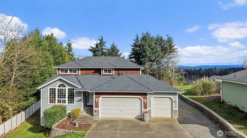 403 207th Ave E, Lake Tapps, WA, 98391-5611 | Card Image