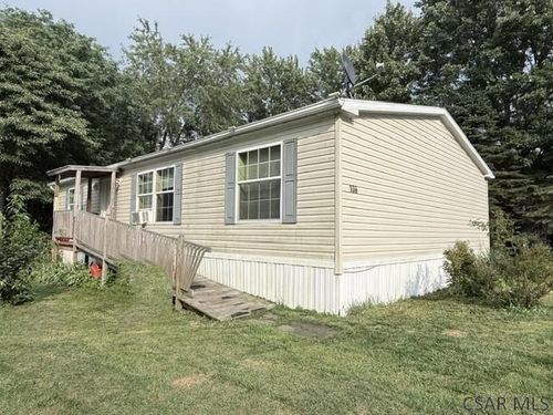 138 N White Dr, Johnstown, PA, 15905-7806 | Card Image