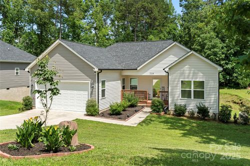 7516 O Hara St, Huntersville, NC, 28078-5482 | Card Image