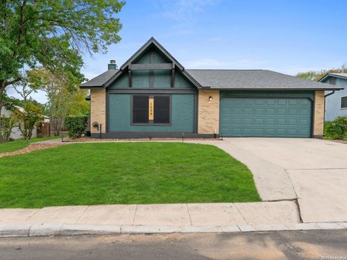 1059 Fillmore Dr, San Antonio, TX, 78245-1316 | Card Image