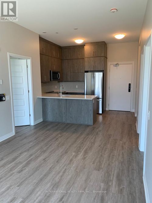 604-95 Dundas Street W, Oakville (GO Glenorchy), ON, L6M5N4 | Card Image