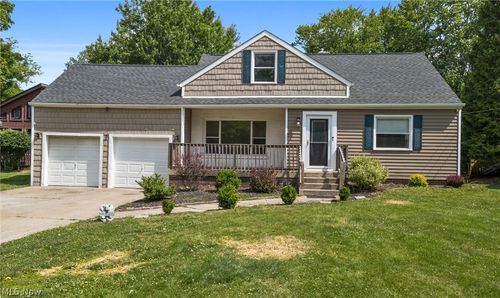 12958 Pleasant Valley Rd, Parma, OH, 44130-5701 | Card Image