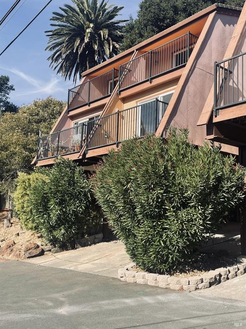 apt-5-20 Luna Ln, San Anselmo, CA, 94960-1923 | Card Image