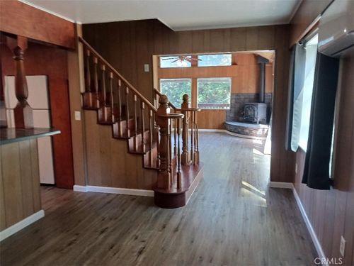 23304 Crest Forest Dr, Crestline, CA, 92325-9518 | Card Image
