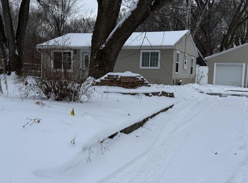 17225 11th Ave N, Plymouth, MN, 55447-3529 | Card Image