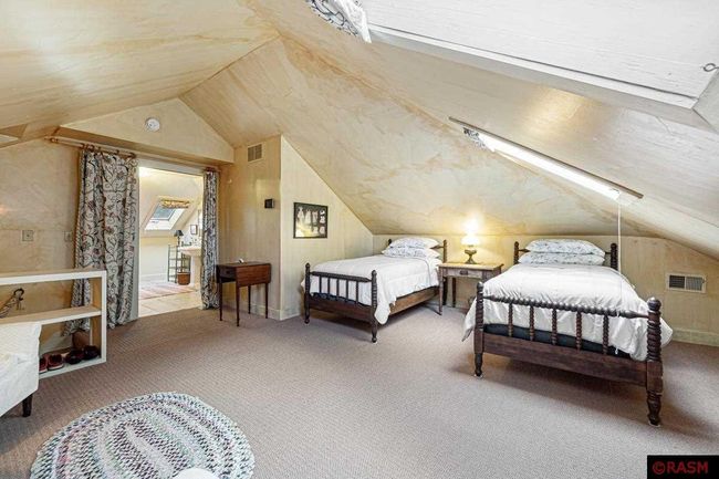 104 N 8 Th St, House other with 4 bedrooms, 5 bathrooms and null parking in Henderson MN | Image 39