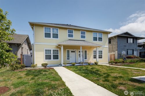 c-3323 Hoyt Ave, Everett, WA, 98201-5110 | Card Image