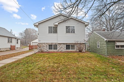 4427 7th St Ne, Columbia Heights, MN, 55421-2236 | Card Image