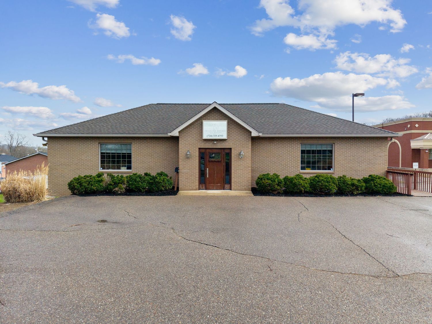 3293 Leechburg Rd, Lower Burrell, PA 15068