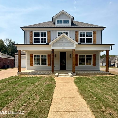 1335 Creekside Ln, Hernando, MS, 38632-1088 | Card Image