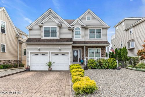 1730 Bay Blvd, Point Pleasant Boro, NJ, 08742-5203 | Card Image