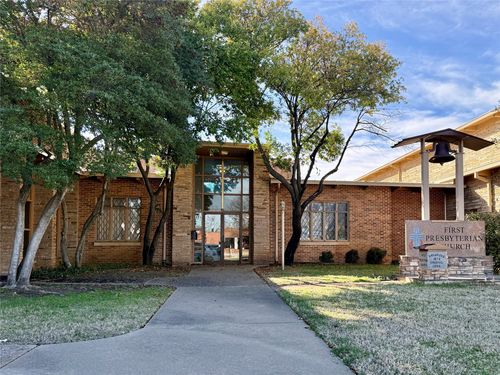 213 N Burnett Ave, Denison, TX, 75020-3146 | Card Image