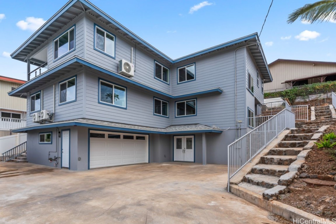 Wiliki Dr, Honolulu, HI 96818