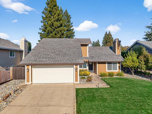 8141 Woodlake Hills Drive, Orangevale, CA, 95662 | Card Image