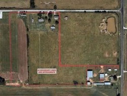 11055 Redfearn Rd, Aubrey, TX, 76227 | Card Image