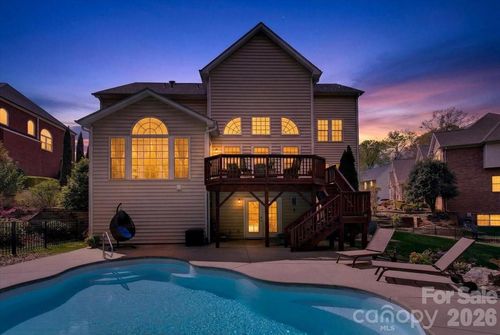 330 Chancelot Ln, Fort Mill, SC, 29708-7971 | Card Image