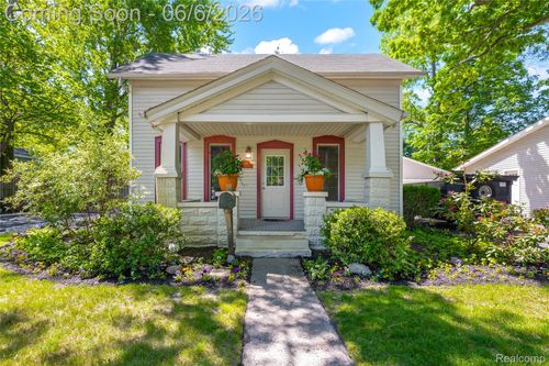 406 E Sherman St, Holly, MI, 48442-1657 | Card Image