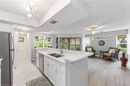 apt-918-8960 Colonnades Ct, BONITA SPRINGS, FL, 34135-7870 | Card Image