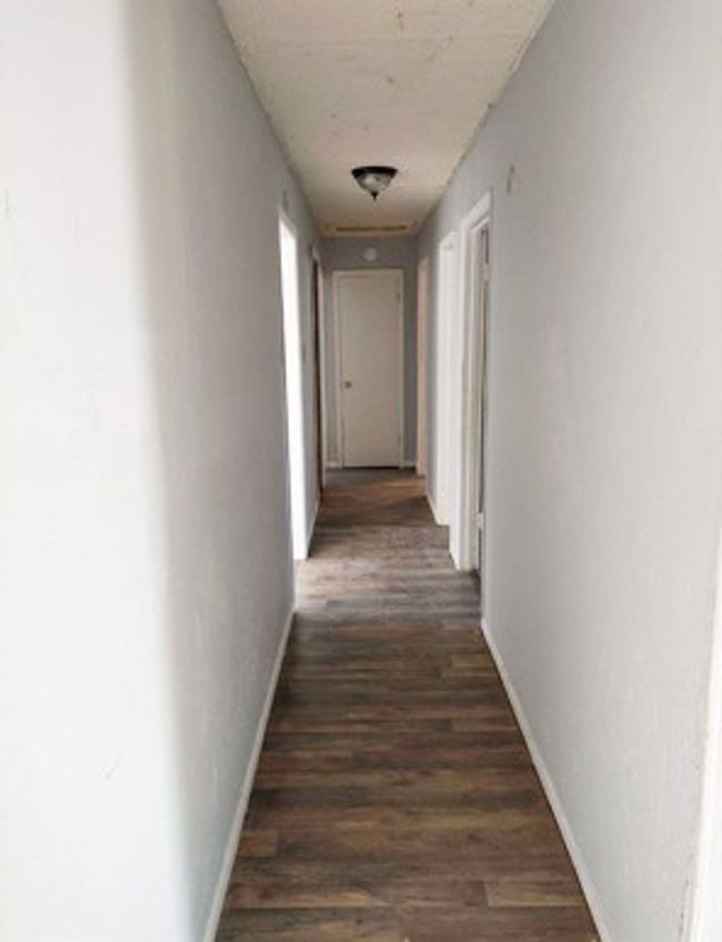 414 Future St, Home with 3 bedrooms, 2 bathrooms and null parking in Palestine TX | Image 9