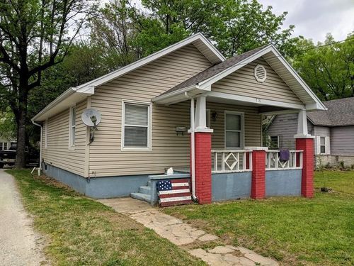716 W Austin Street, Nevada, MO, 64772 | Card Image