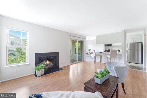 1717e-1717 Ascot Way, RESTON, VA, 20190-3462 | Card Image