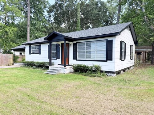 1221 Manning St, Picayune, MS, 39466-3839 | Card Image