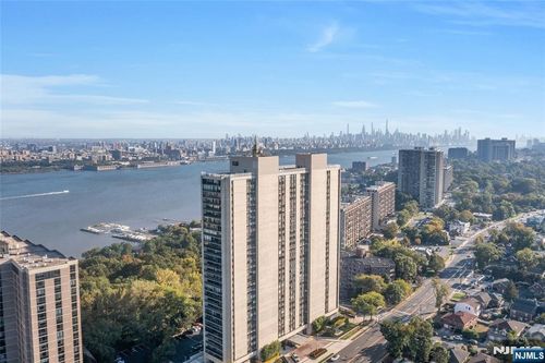 1500 Palisade Ave, Fort Lee, NJ, 07024-5337 | Card Image