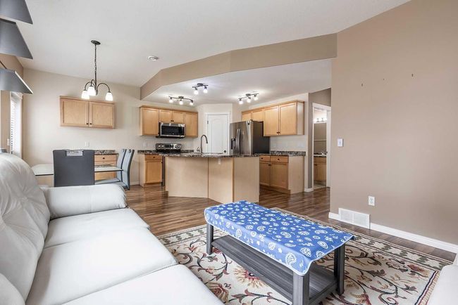 362 Washington Way Se, Townhouse with 4 bedrooms, 4 bathrooms and 2 parking in Medicine Hat AB | Image 18