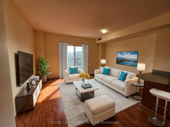 812 - 135 James St S, Condo with 2 bedrooms, 2 bathrooms and null parking in Hamilton ON | Image 5