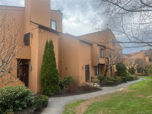 56 Hudson View Hl, Ossining, NY, 10562-3329 | Card Image