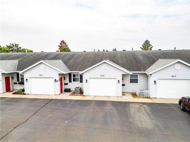 3215 - 3215 Craig Rd, House other with 2 bedrooms, 2 bathrooms and null parking in Eau Claire WI | Image 4