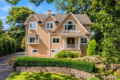 42 Woodledge Rd, Stamford, CT, 06907-1703 | Card Image