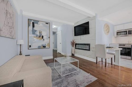 apt-10m-101 Lafayette Ave, Brooklyn, NY, 11217-1642 | Card Image