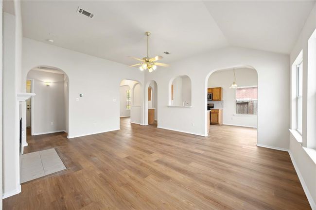 4819 Plum Forest Rd, House other with 3 bedrooms, 2 bathrooms and 2 parking in Houston TX | Image 13