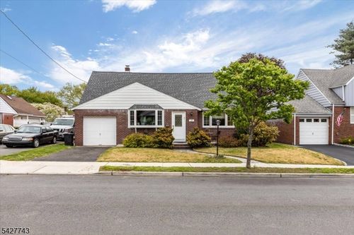 20 Donald Ave, Passaic, NJ, 07055-1911 | Card Image