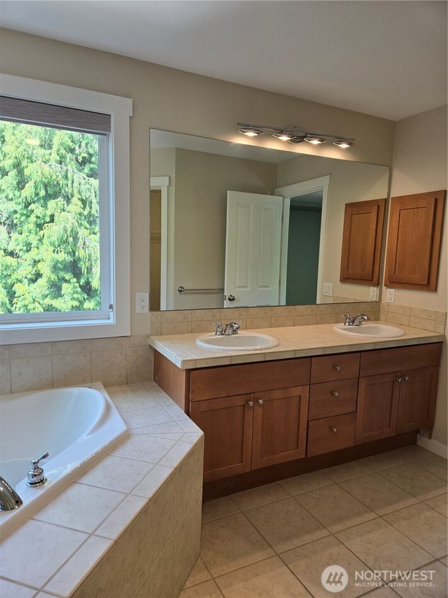 3819 216 Th Pl Se, House other with 4 bedrooms, 3 bathrooms and 2 parking in Bothell WA | Image 19