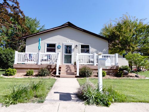218 W South St, Dwight, IL, 60420-1239 | Card Image